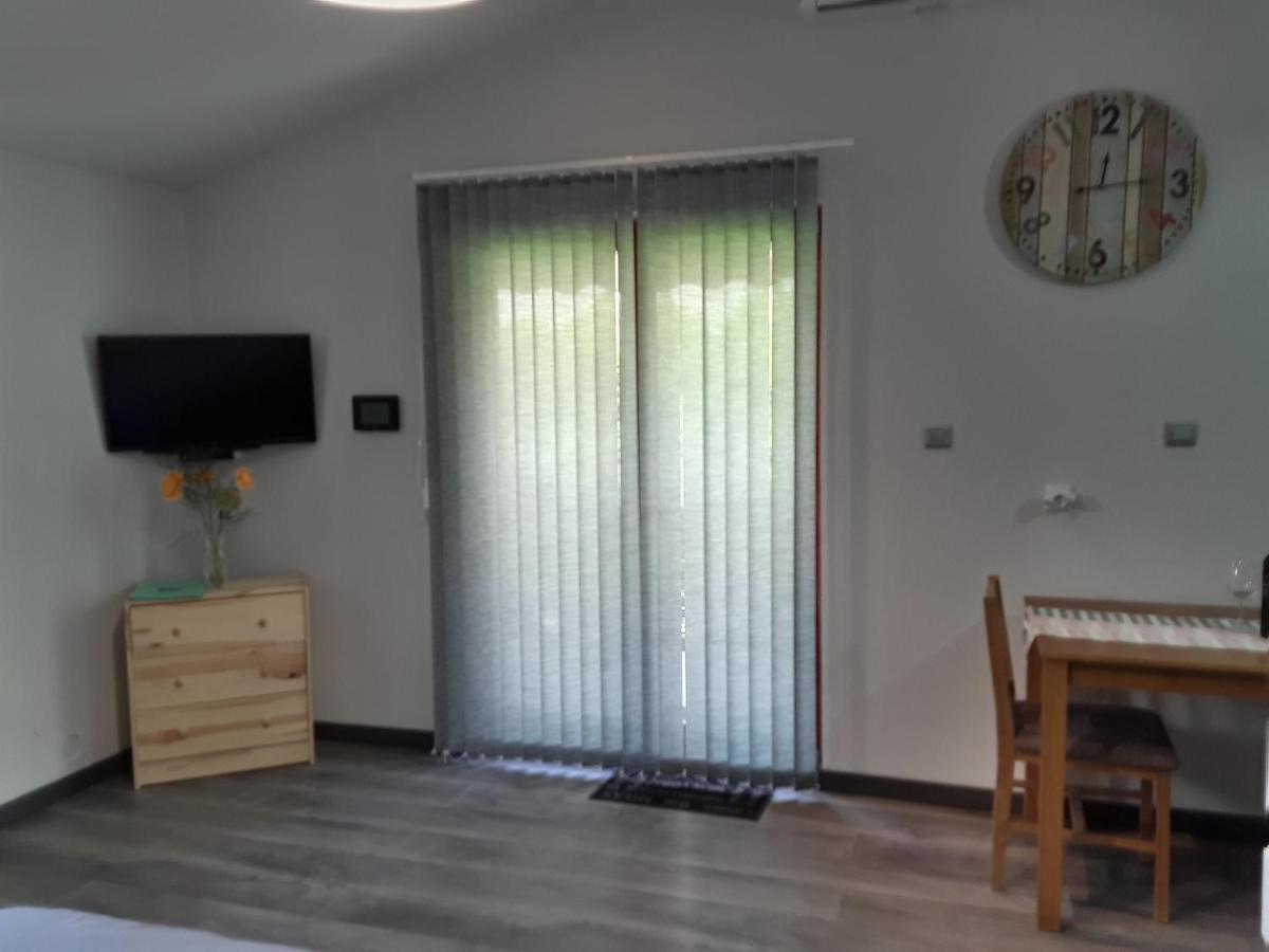 Apartman Studio Erin ロヴィニ エクステリア 写真