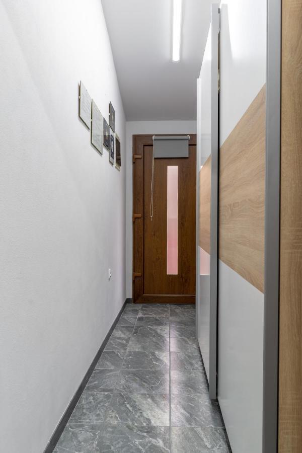 Apartman Studio Erin ロヴィニ エクステリア 写真